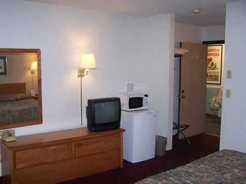 Hotel Oyo Mt Hwy 2 & I-15 Shelby
